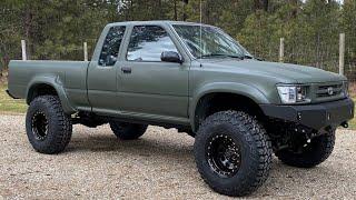 Incredible Transformation Of A 1990 Toyota Pickup!!!