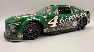 Review: 2023 Kevin Harvick #4 Hunt Brothers Pizza/Realtree Camo Ford Mustang 1/24 NASCAR Diecast