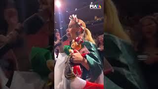 La británica más mexicana. Durante uno de sus conciertos de residencia en Las Vegas, así lució Adele