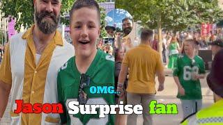 Jason Kelce surprise to Young Fan in London at Taylor swift Concert #jasonkelce #taylorswift