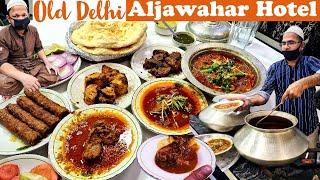 Purani Dilli ka Sabse Mashoor AL JAWAHAR Hotel Ki DAWAAT. Massive NON VEG HEAVEN in DELHI 6