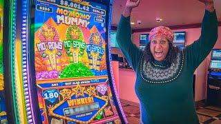 Las Vegas Woman Wins Her BIGGEST JACKPOT HANDPAY On The New MO MO MO MUMMY Slots!