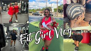 FIT GIRL VLOG| First Bootcamp at New Location| Stitch Braid Appt| Lower Body Workout