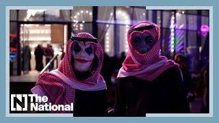 Saudis dress up for costume festival in Riyadh