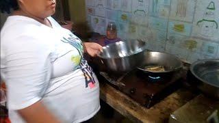 ibu hamil lagi masak || istri montok