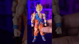 Tamashii Nations Store Exclusive Super Saiyan Goku head swap with other figures