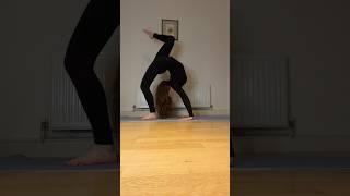 #helenacontortion #contortion #bending #flexibility #shorts #backflexibility  #stretching