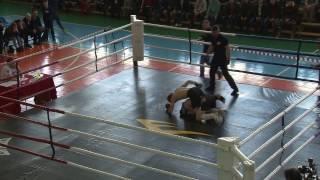Бой №02 РЕСНЯНСКИЙ Ю..(Синий угол) vs САВЕНКО О..(Красный угол)