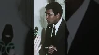 Muhammad Ali shows Reporter his Speed 