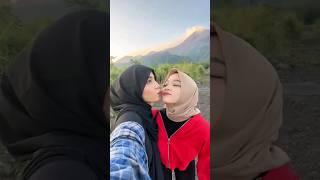 Hot lesbian hijab girls kissing #hot #lesbian #hijab #kissing #gl #beautiful #shorts