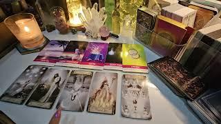 Tarot / Họ có đang nghĩ về bạn 