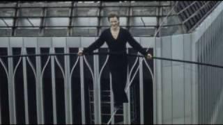 MAN ON WIRE - Twin towers scene - Philippe Petit (sub ita)