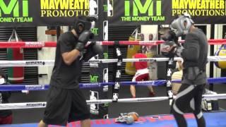 Muhammad Waseem makes opponent quit during sparring