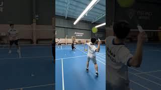 Mastering the Art of the Powerful Badminton Smash