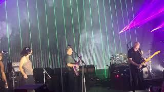 Romany Gilmour headbanging to father Davids solo Comfortably Numb