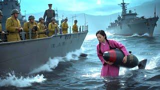 日軍艦隊火力強大！共軍幾十條船都攔不住，危機時刻美女潛入水中大發神威！