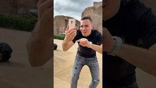 КОГАТО НАКАРАШ НЕПОЗНАТ ДА ТИ НАПРАВИ СНИМКА!  #funny #comedy #hack #kriskata