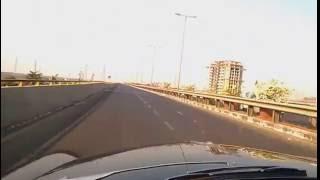 1957 Morris Oxford Series 2 / Hindustan Landmaster drive along Mumbai Eastern Freeway