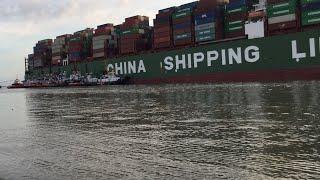 Live re-floating attempt CSCL Jupiter