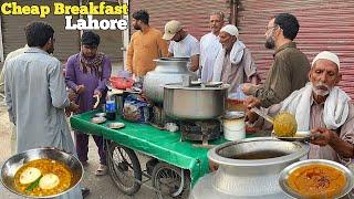 80 YEARS OLD MAN SELLING CHEAPEST HALEEM & CHANAY CHOLAY ON ROAD SIDE | STREET FOOD LAHORE PAKISTAN