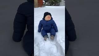 So freaken cute!!! #baby #snow #babytalk #my #baby #repost #cuteness #overloaded #winter #fyf #fyp