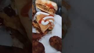 Karachi Ka famous burger ki secret recipe #rashidahomecuisine #shorts #viralshorts