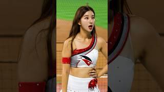 눈을 크게 떴다가 깜놀하는 김진아. 도대체 왜? | KIM Jin-A CheerLeader (23.09.19)