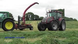 James Wallace Agri Cutting Silage (2017)