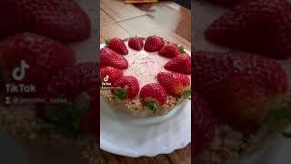 Tarta de fresa y yogurt