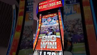 NFL Slot Machine Las Vegas #nfl #nflfootball #chicagobears #casino #gambling #lasvegas #vegas