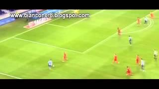 Steven Defour (FC Porto) backheel interception and skill play Vs Gil Vicente