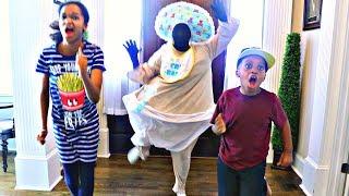 GIANT BABY vs Shiloh and Shasha! - Babysitting Epic Fail - Onyx Kids