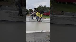Visiting Mike Day in Maine to see how he uses the MBW ScreeDemon on his pour!  #concretefinishing