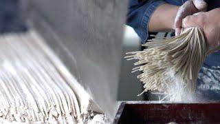 Watch This Noodle Master Expertly Make Japanese Soba Noodles