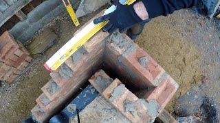 Bricklaying with MASTER Budd, raising a corner!