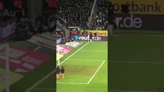 Borussia Mönchengladbach - FC Bayern München 2:1 (07.12.2019) Thuram nach dem Spiel an der Eckfahne