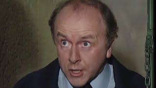 Mr Gas Man! | Bottom | BBC Comedy Greats