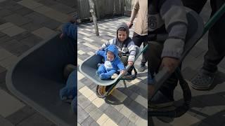 Домик в Деревне  #смех #baby #мем #дети #shorts