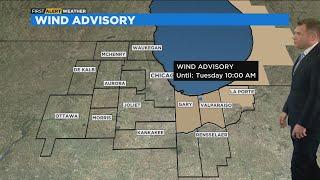 Chicago First Alert Weather: Gusty winds bringing cold temps