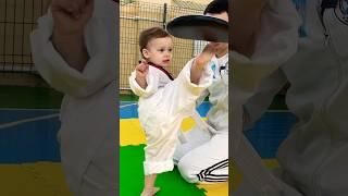 2-ЛЕТНЯЯ ДЕВОЧКА В ТХЭКВОНДО #тхэквондо #taekwondo #дети