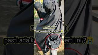 Astaghfirullah baju gamis ukhti muslimah bercadar masuk ban motor 