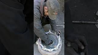 Old School Wheel Hub Maintenance Process