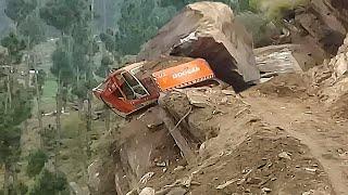 Heavy Equipment Operator IDIOTS | WISE Fails Compilation - Biggest Truck, Excavator Fail Win Skills