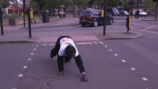 Man Dressed As Gorilla Still Doing The London Marathon!