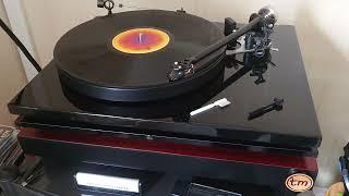#vinyl #SteelyDan- Black Cow. #Rega #RP6, featuring #Tweakerman's custom #turntable platform.