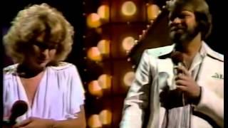 Glen Campbell  and Tanya Tucker - Shoulder to Shoulder