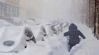 Incredible snowfall in Italy!! Heavy snow buries towns and mountains in Avellino Campania