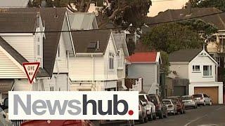 High interest rates forcing Kiwi homeowners to sell, take second job or move to Australia | Newshub