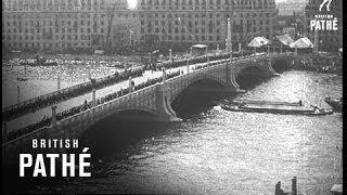 The New Lambeth Bridge (1932)