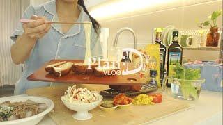 Costco Block Cheese Prep, Cheese Tonkatsu & Soba, Seochon Finds, and Gyeongbokgung Palace Night Tour